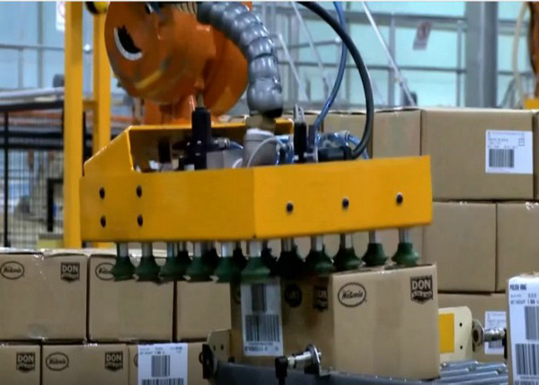 High Speed Automated Robot Palletizer with Safety Protection Facilities