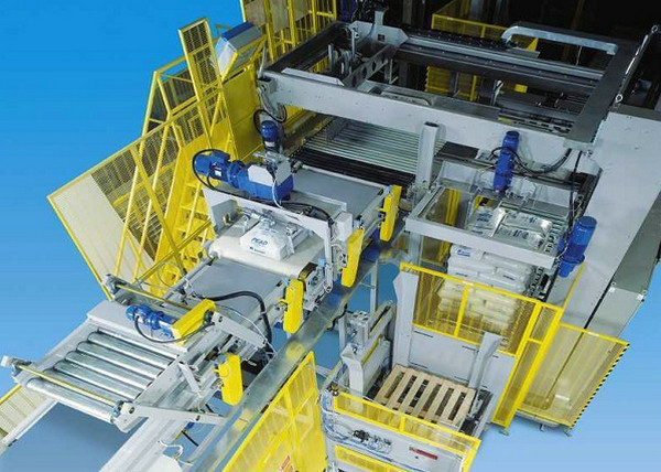 High Position Automatic Palletizing Machine For Stacking Bags / Staggered Arrangement